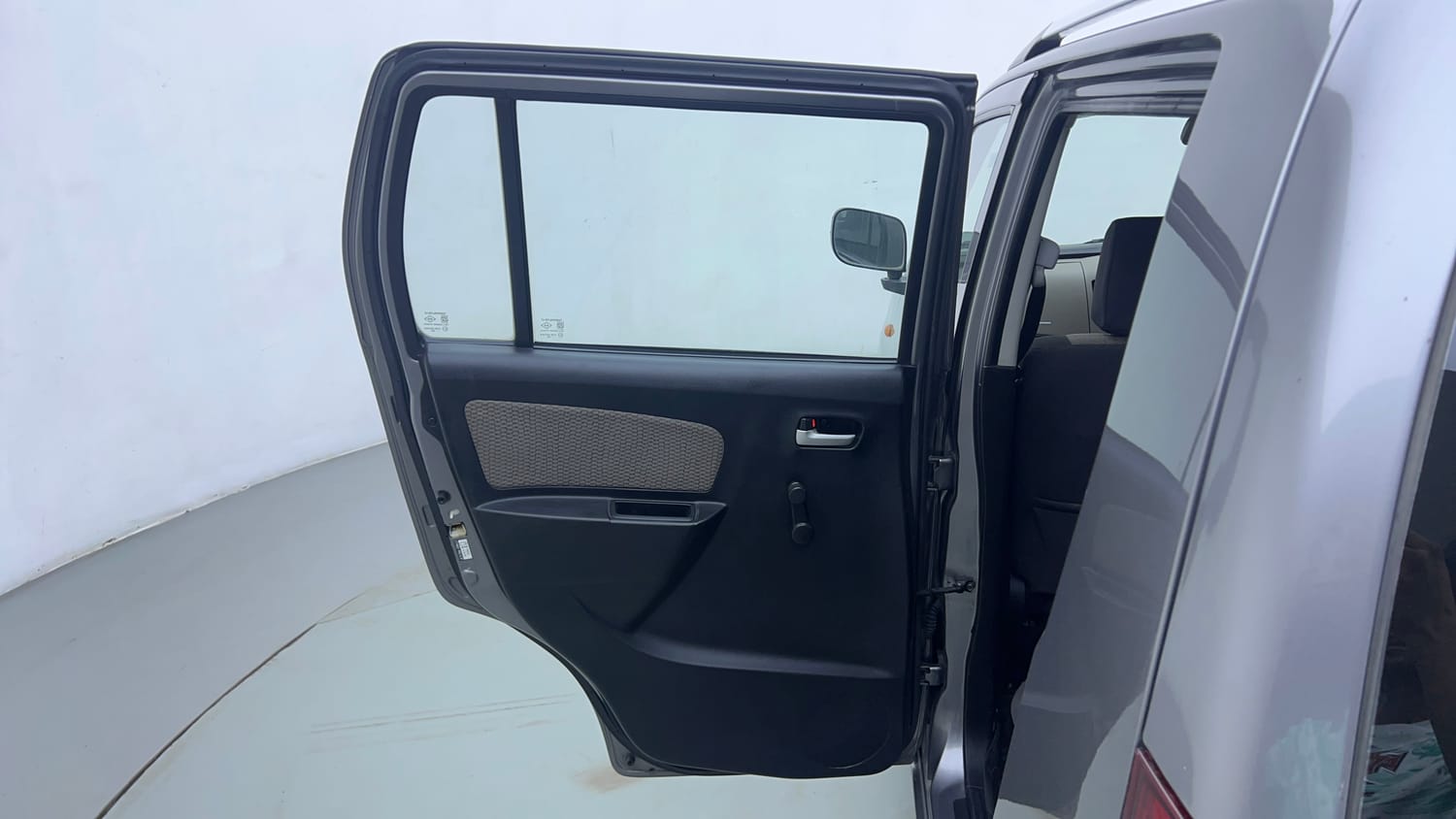 Used 2014 Maruti Suzuki Wagon R LXI Petrol Manual interior LEFT REAR DOOR OPEN VIEW