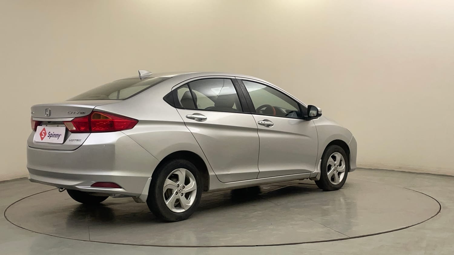 Used 2014 Honda City VX Diesel Diesel Manual exterior RIGHT REAR CORNER VIEW