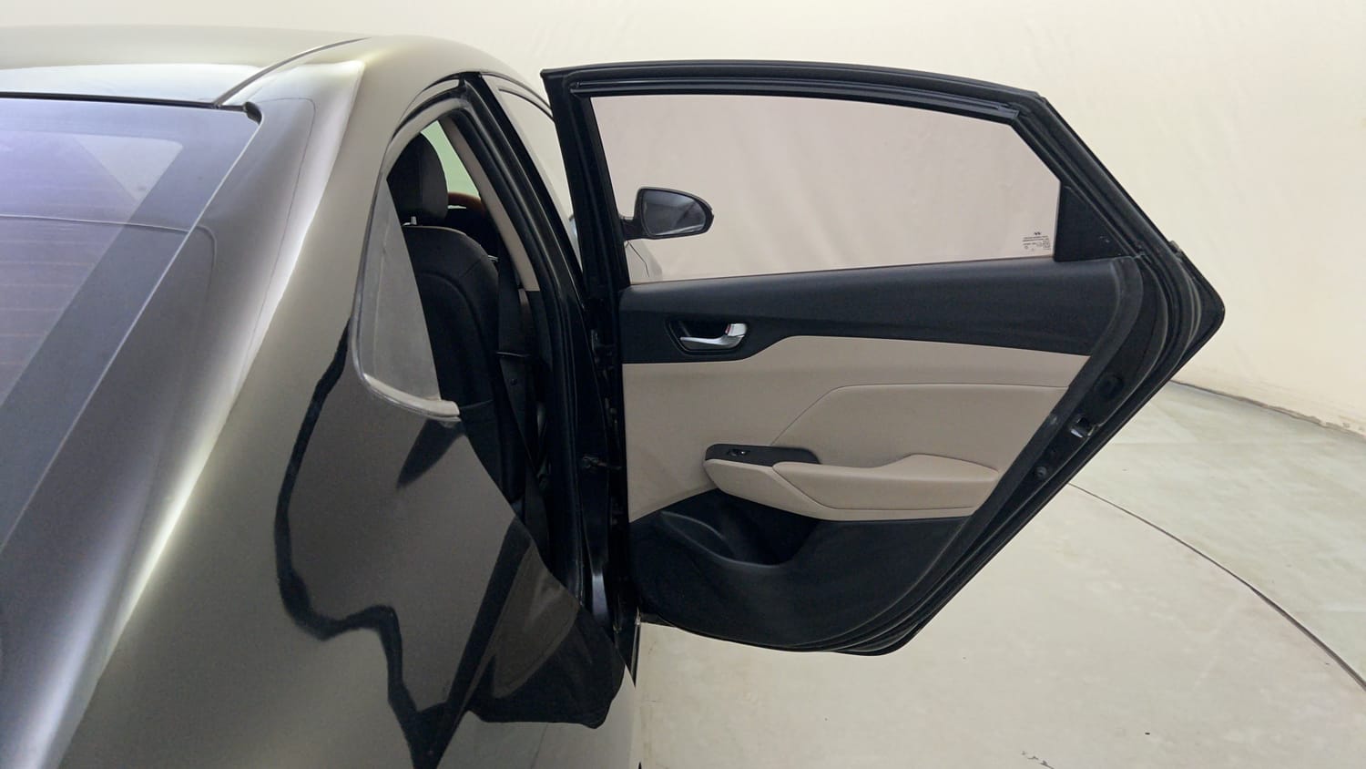 Used 2018 Hyundai Verna SX (O)1.6 VTVT Petrol Manual interior RIGHT REAR DOOR OPEN VIEW