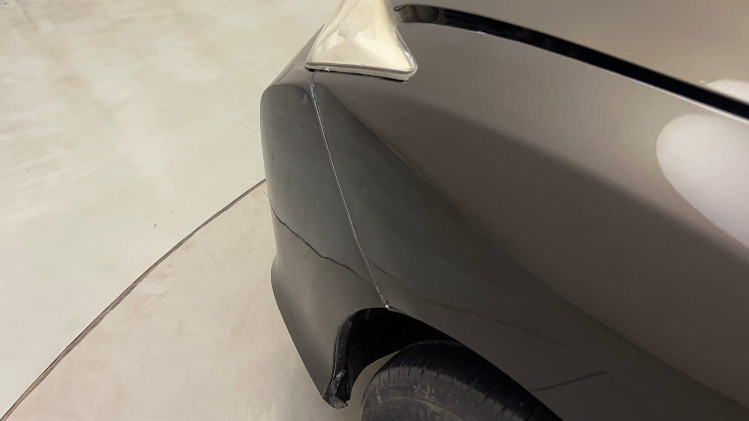 Used 2016 Honda City V Petrol Manual dents MINOR SCRATCH