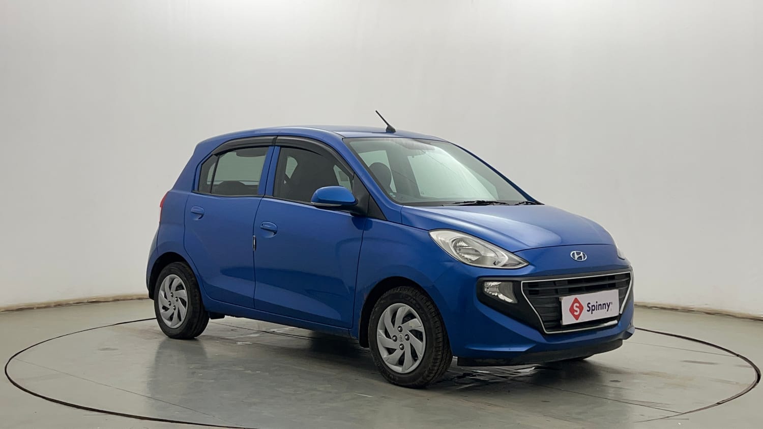 Used 2019 Hyundai Santro Sportz Petrol Manual exterior RIGHT FRONT CORNER VIEW