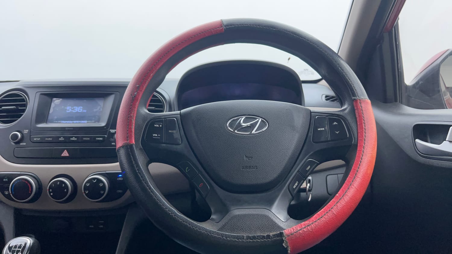 Used 2017 Hyundai Grand i10 Sportz 1.2 Kappa VTVT Petrol Manual interior STEERING VIEW