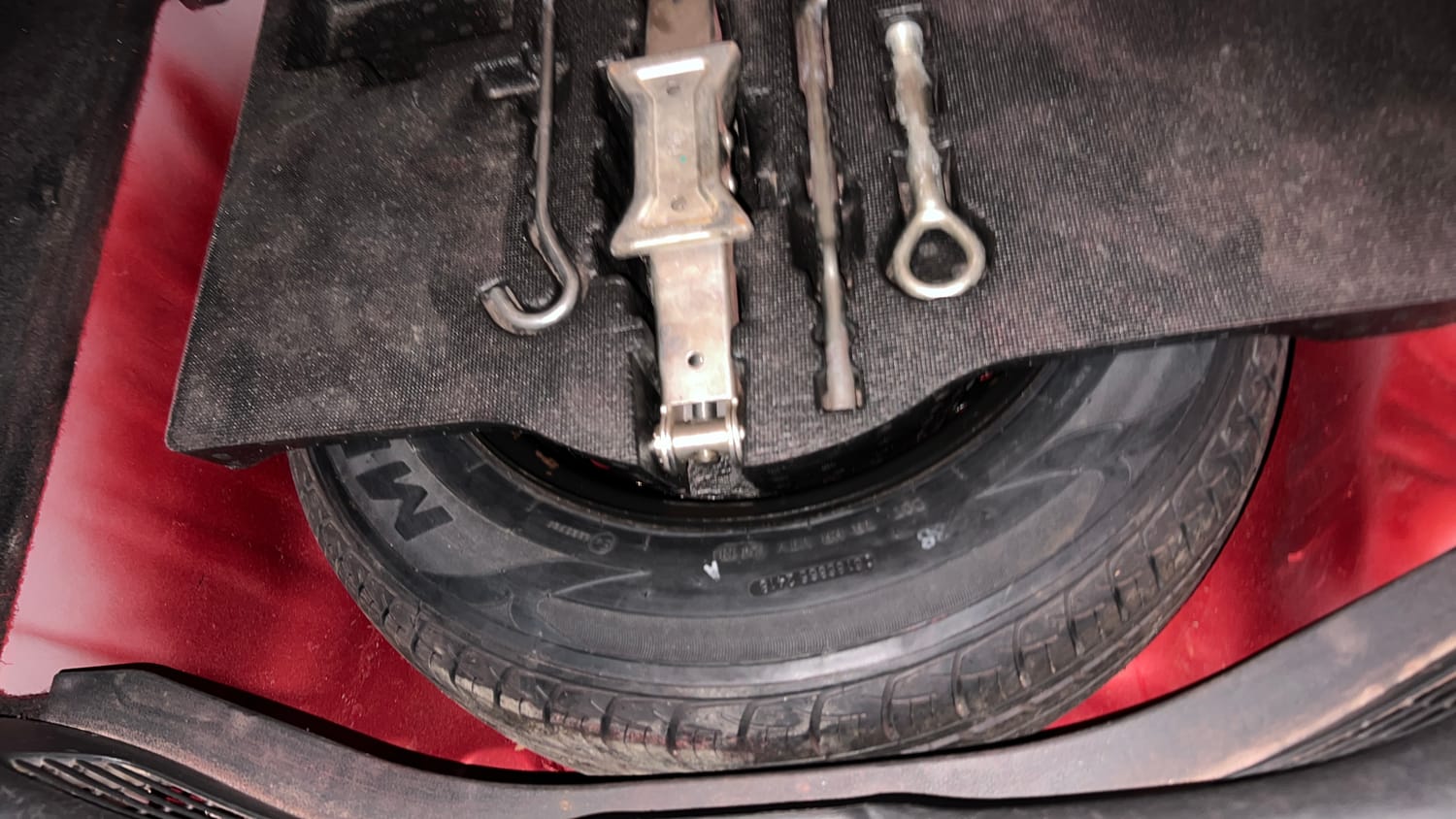 Used 2018 Honda Jazz V Petrol Petrol Manual tyres SPARE TYRE VIEW