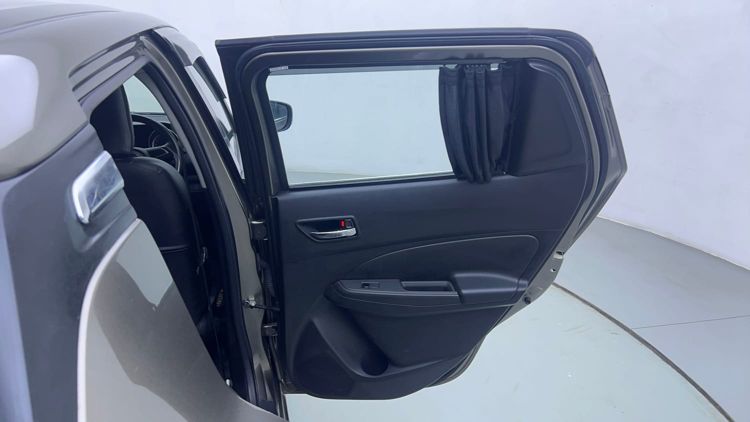 Used 2023 Maruti Suzuki Swift ZXi Petrol Manual interior RIGHT REAR DOOR OPEN VIEW