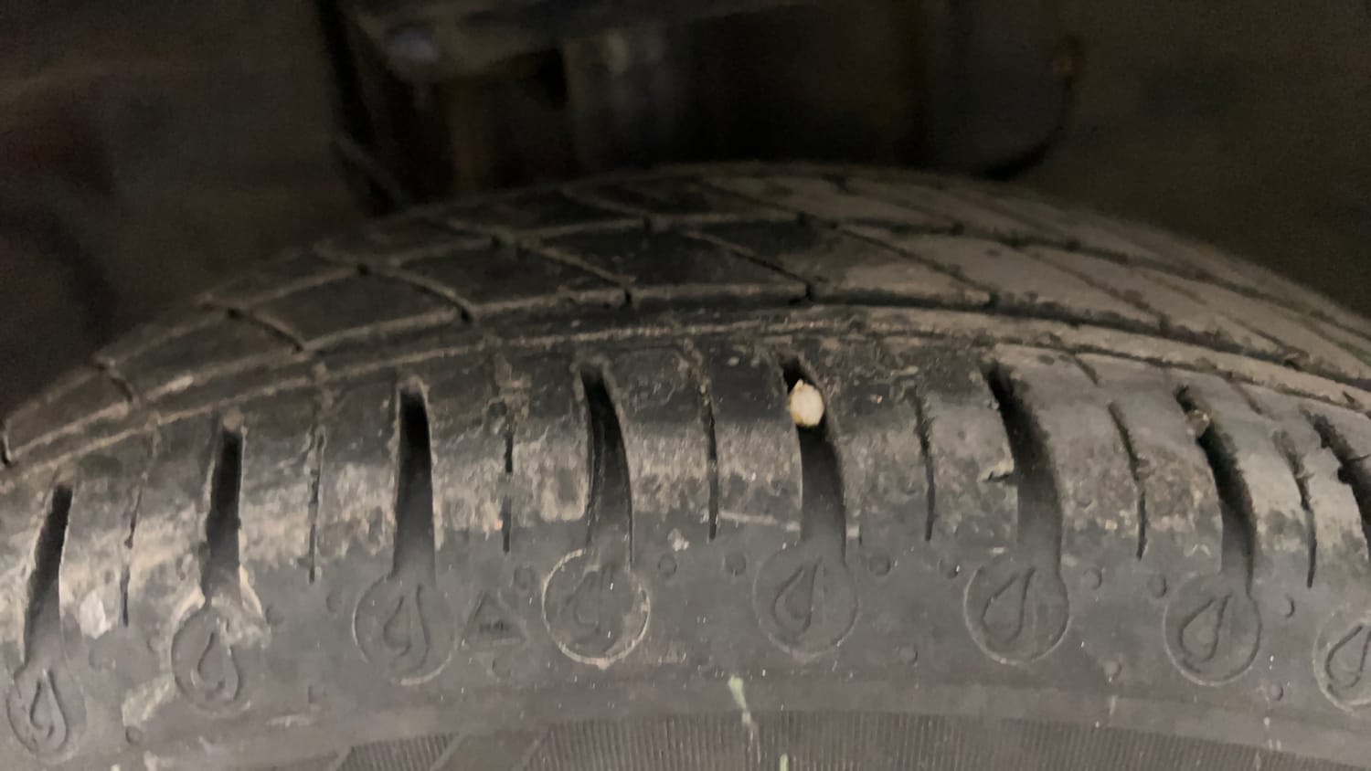 Used 2022 Tata Tiago XZ Plus CNG Cng Manual tyres LEFT FRONT TYRE TREAD VIEW