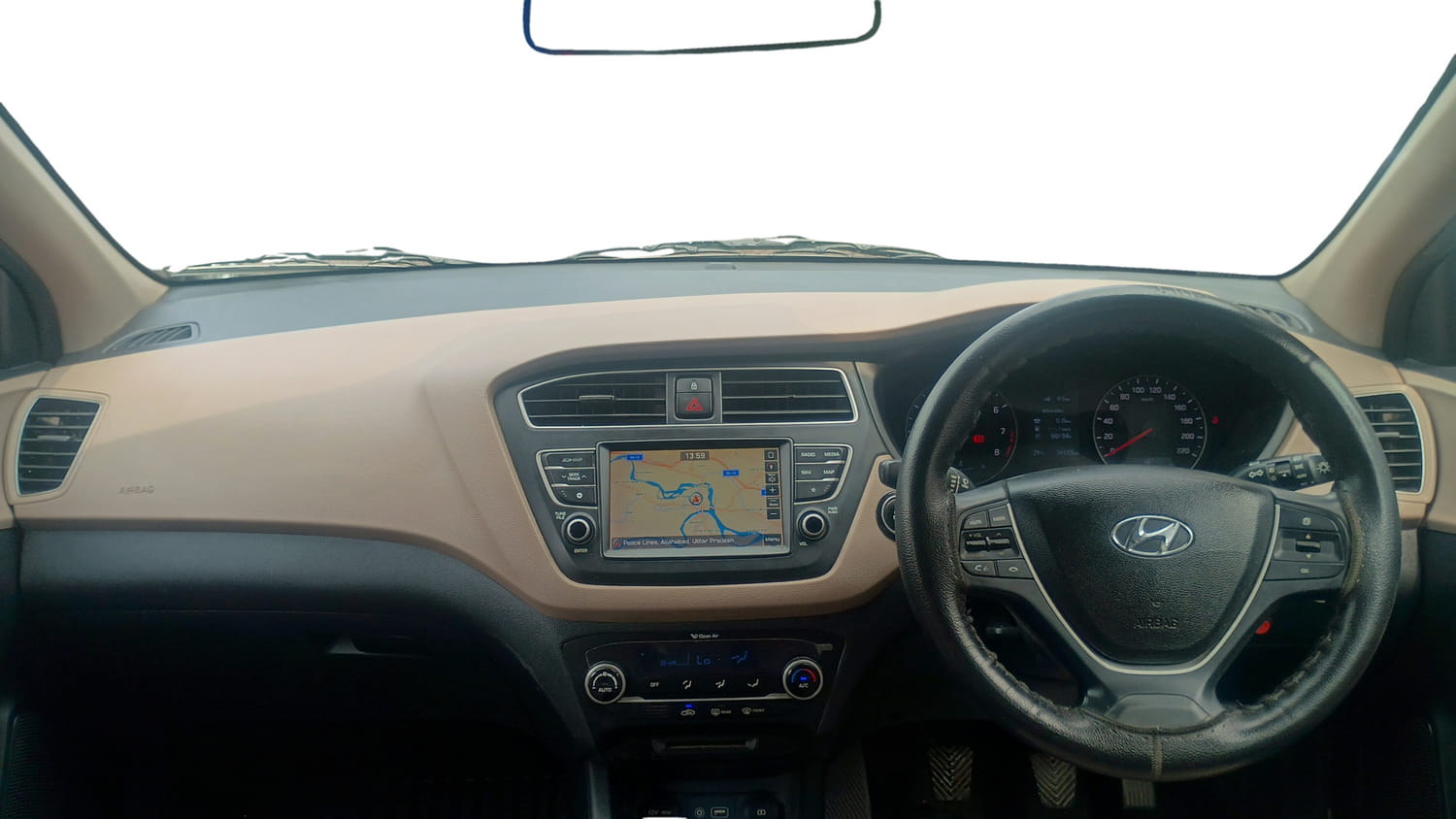 Used 2018 Hyundai Elite i20 Asta 1.2 (O) Petrol Manual interior DASHBOARD VIEW