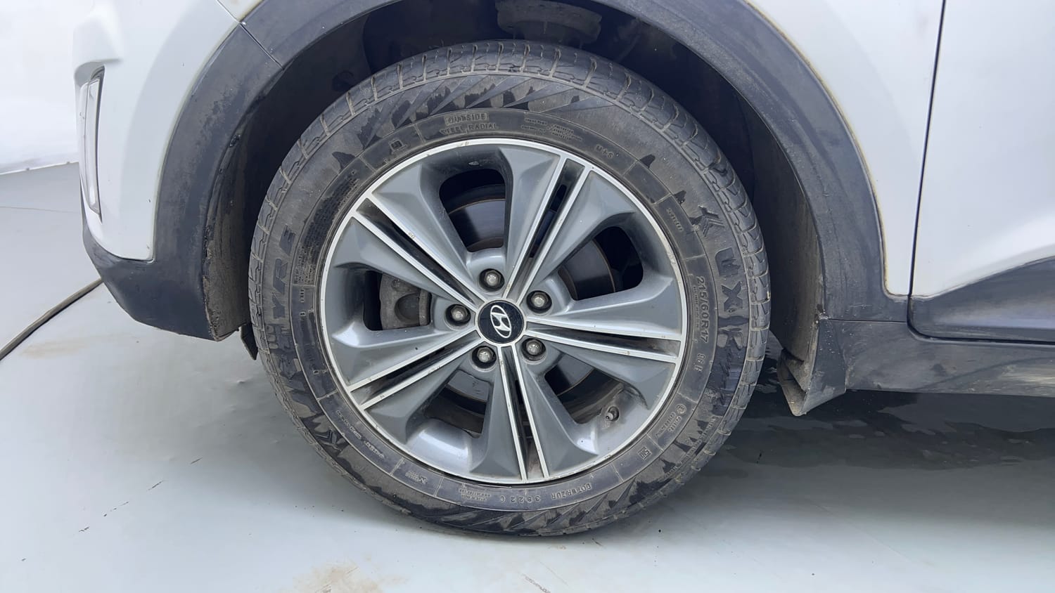 Used 2016 Hyundai Creta 1.6 SX Plus AT Petrol Petrol Automatic tyres LEFT FRONT TYRE RIM VIEW