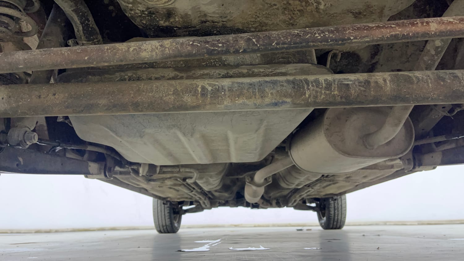 Used 2015 Maruti Suzuki Alto K10 VXi Petrol Manual extra REAR UNDERBODY VIEW (TAKEN FROM REAR)