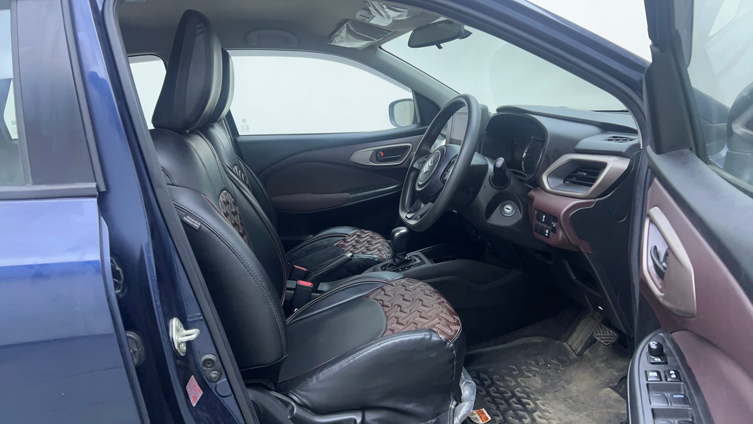 Used 2023 Maruti Suzuki Fronx Delta Plus 1.2L AGS Petrol Automatic interior RIGHT SIDE FRONT DOOR CABIN VIEW