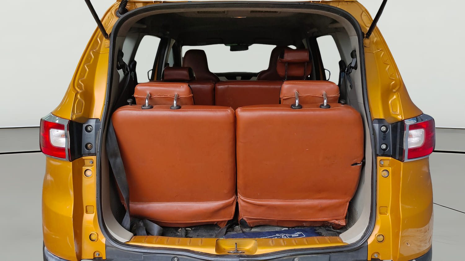 Used 2022 Renault Triber RXZ EASY-R AMT Petrol Automatic interior DICKY INSIDE VIEW