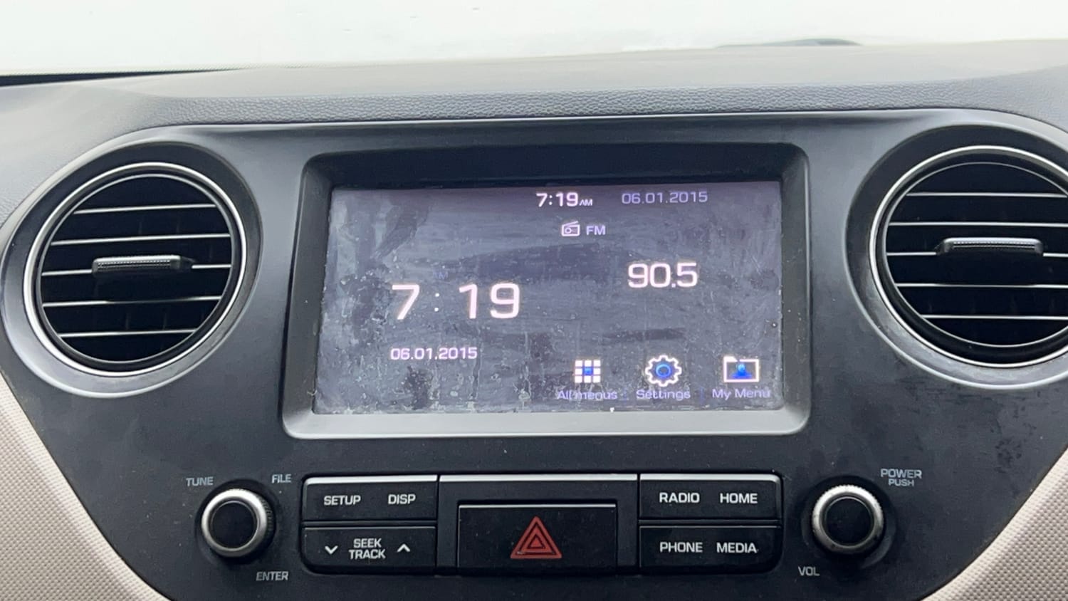 Used 2018 Hyundai Grand i10 Sportz (O) 1.2 Kappa VTVT Petrol Manual top_features Touch screen infotainment system