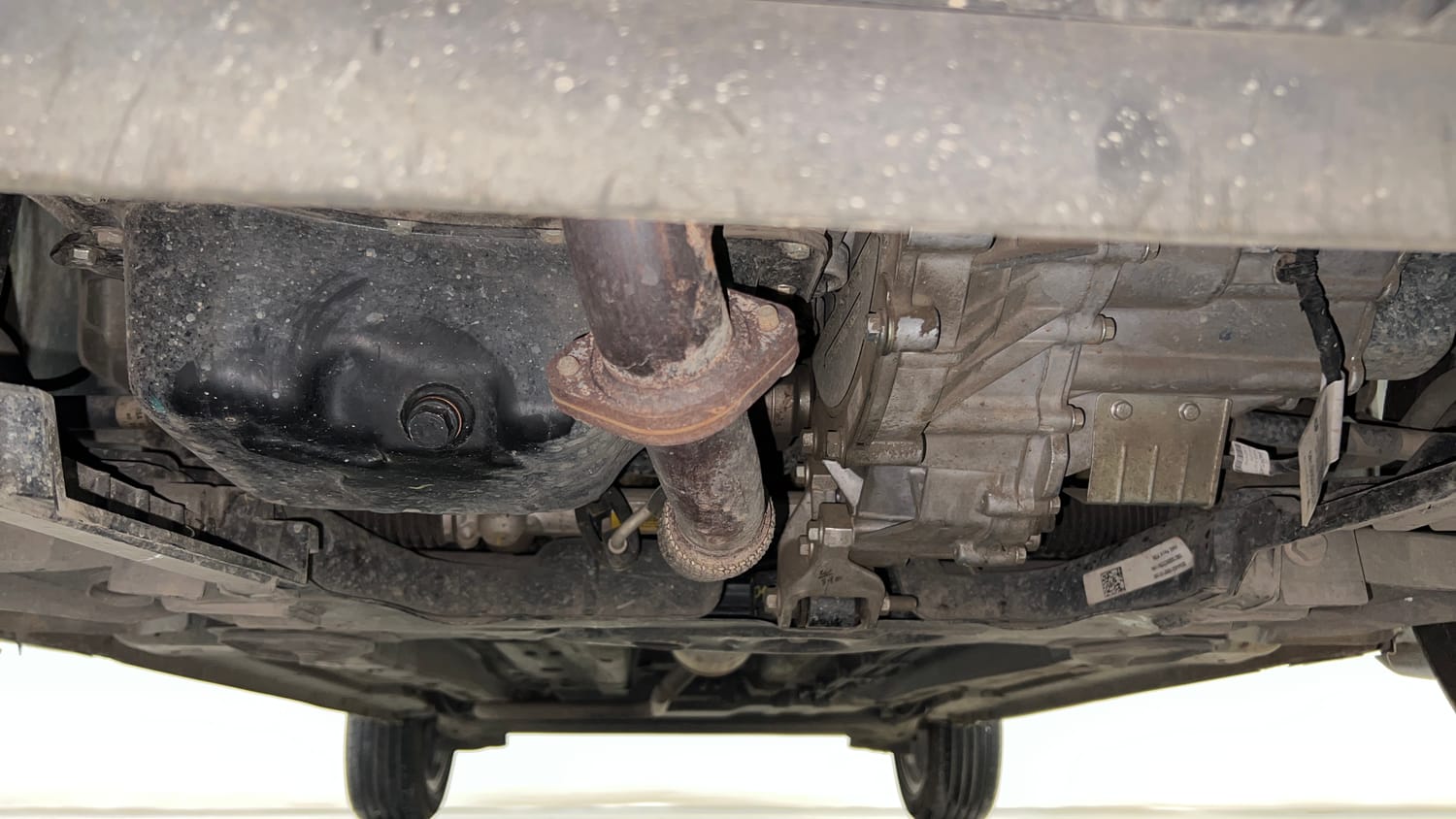 Used 2022 Tata Punch Kaziranga Creative AMT Petrol Automatic extra FRONT LEFT UNDERBODY VIEW