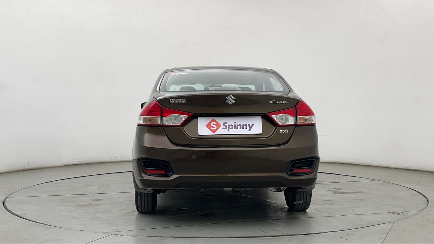 Used 2015 Maruti Suzuki Ciaz ZXi  AT Petrol Automatic exterior BACK VIEW