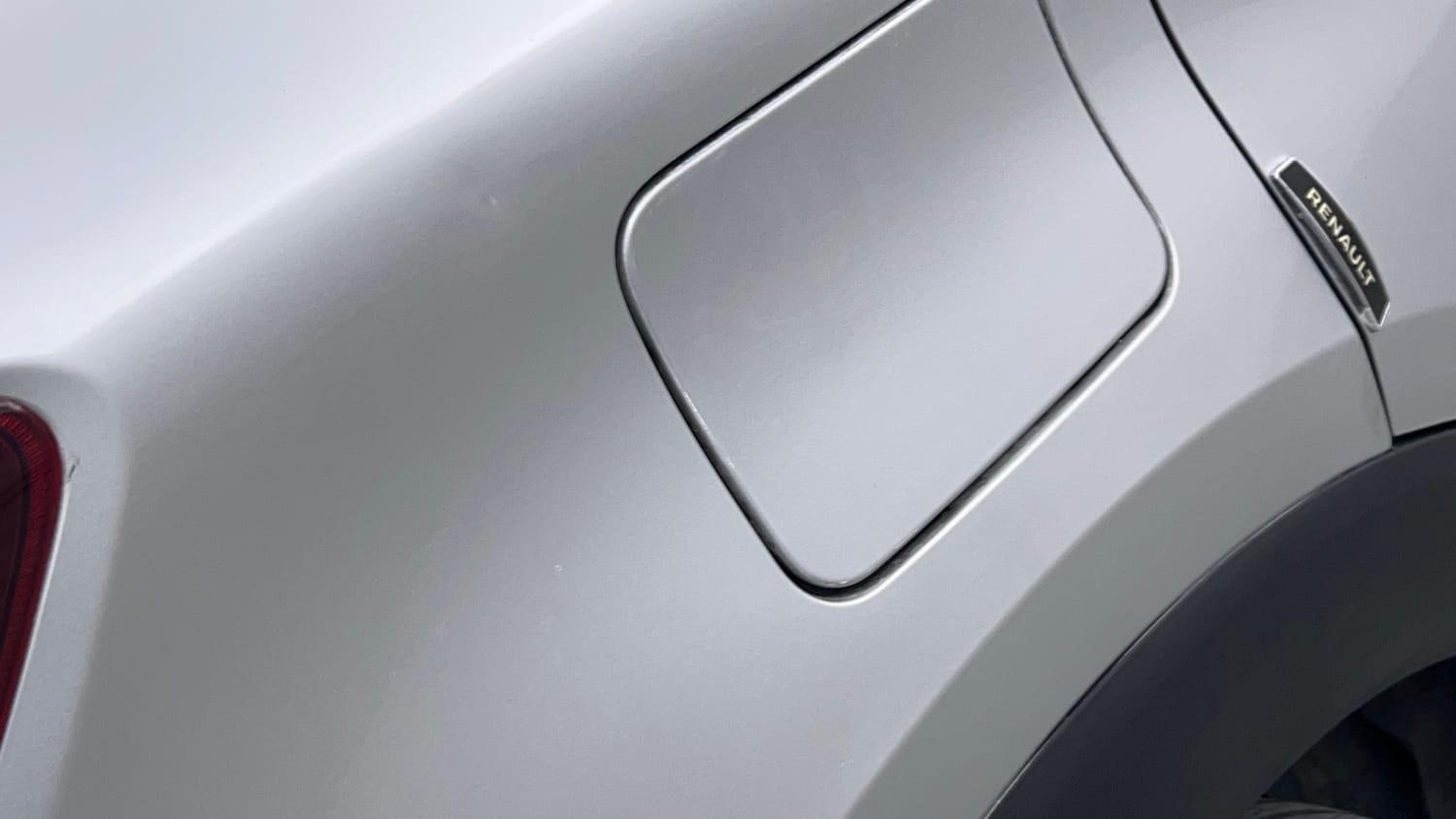 Used 2021 Renault Triber RXL Petrol Manual dents MINOR SCRATCH