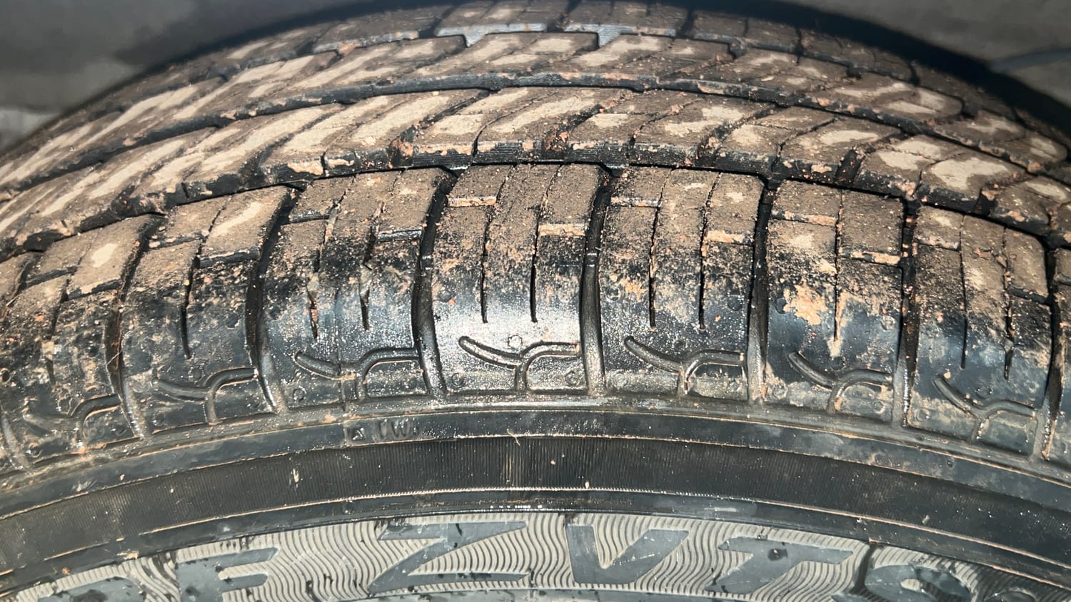 Used 2022 Hyundai Santro Sportz Petrol Manual tyres RIGHT REAR TYRE TREAD VIEW