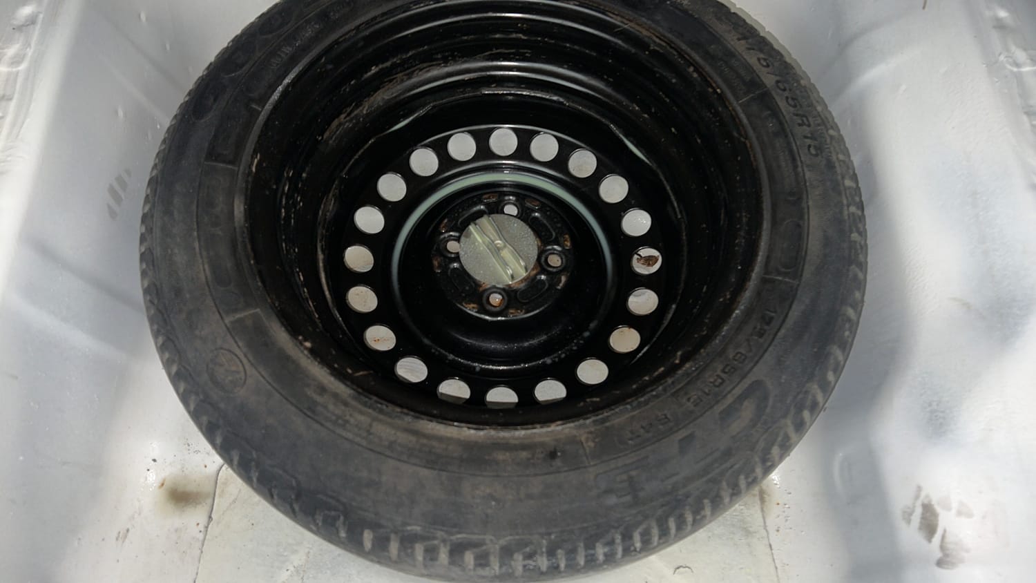Used 2015 Honda City VX CVT Petrol Automatic tyres SPARE TYRE VIEW