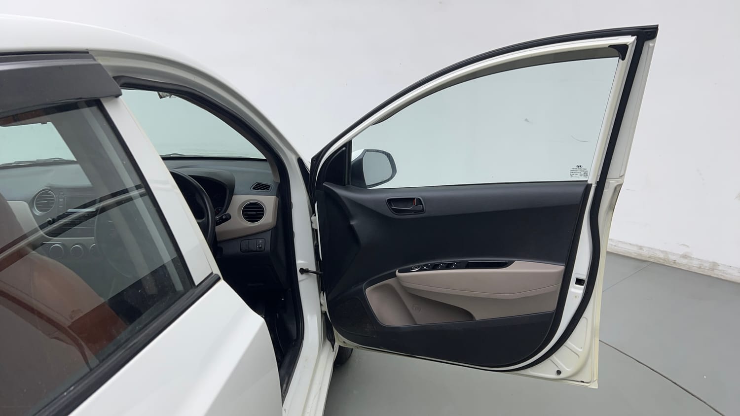 Used 2018 Hyundai Grand i10 Magna 1.2 Kappa VTVT Petrol Manual interior RIGHT FRONT DOOR OPEN VIEW