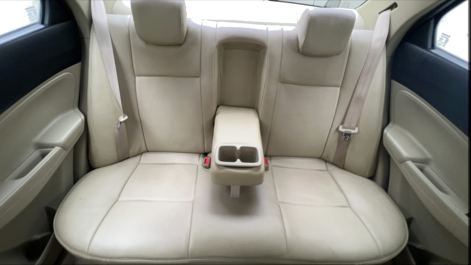 Used 2018 Maruti Suzuki Dzire ZXi AMT Petrol Automatic interior REAR SEAT CONDITION VIEW