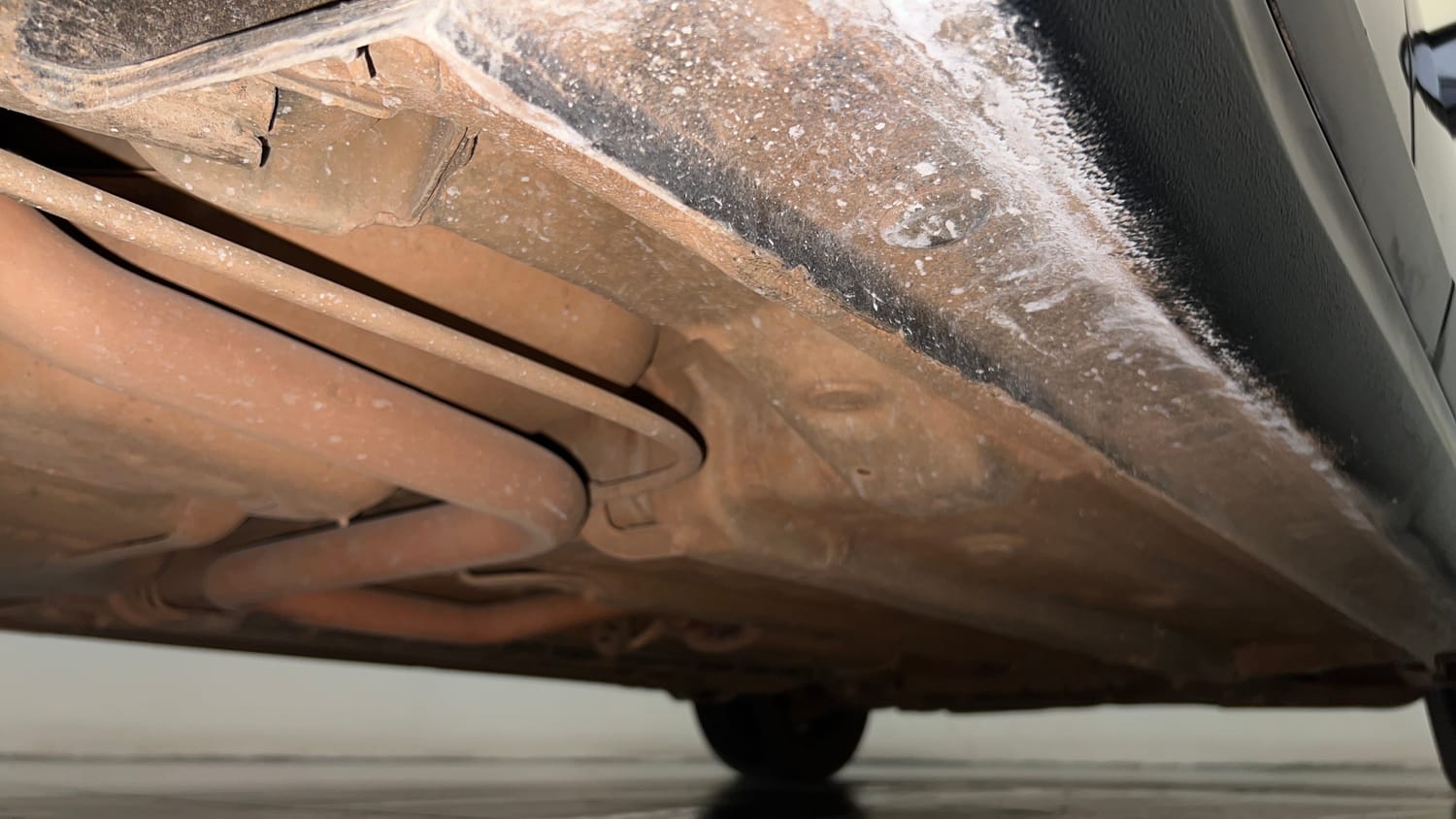 Used 2018 Hyundai Verna SX (O)1.6 VTVT Petrol Manual extra REAR RIGHT UNDERBODY VIEW