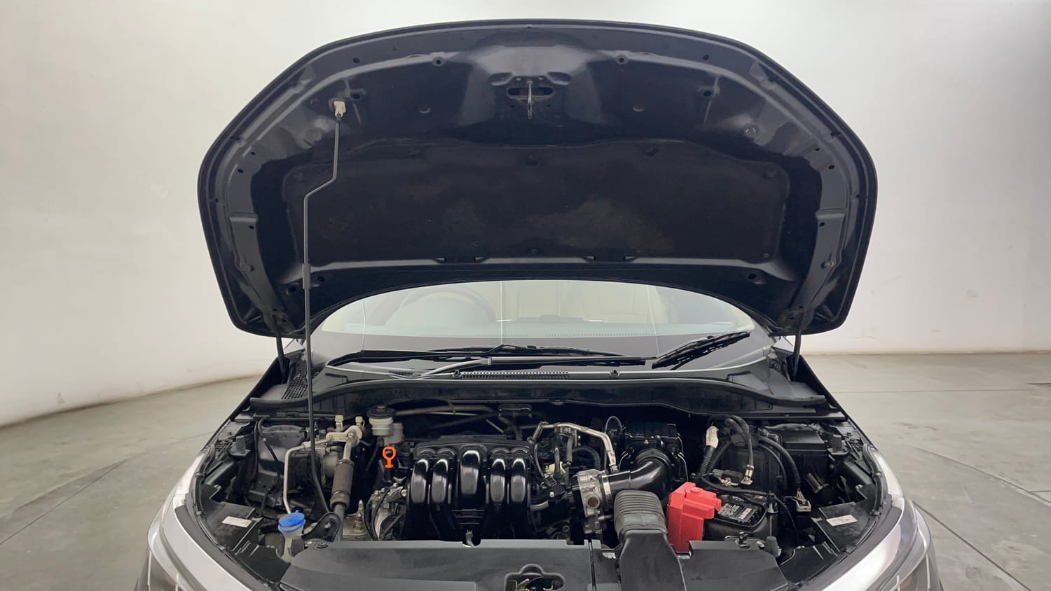 Used 2024 Honda City V Petrol MT Petrol Manual engine ENGINE & BONNET OPEN FRONT VIEW