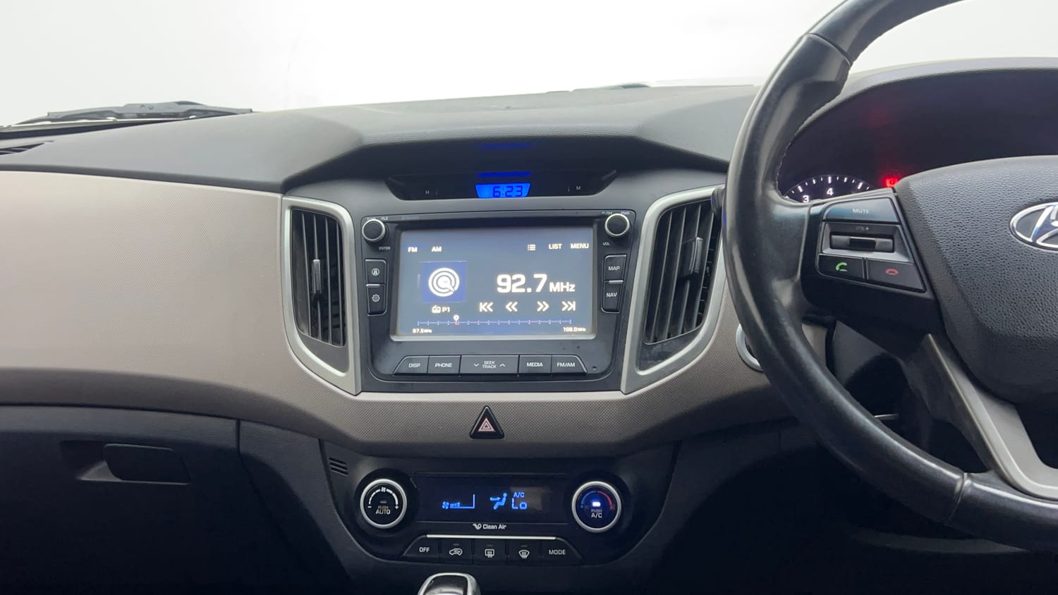Used 2016 Hyundai Creta 1.6 SX Plus AT Petrol Petrol Automatic interior MUSIC SYSTEM & AC CONTROL VIEW