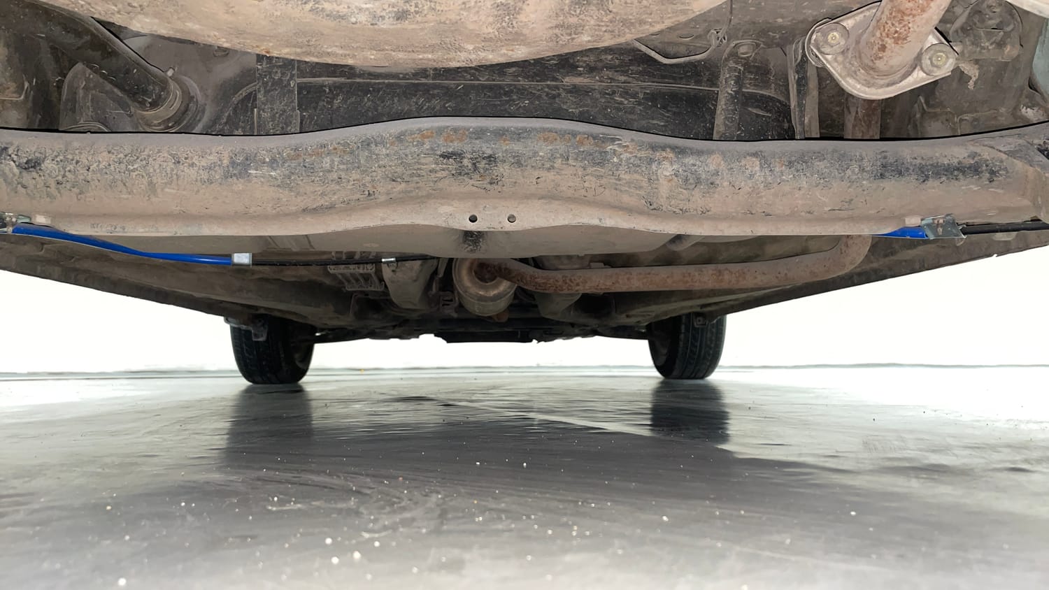 Used 2015 Honda Brio E MT Petrol Manual extra REAR UNDERBODY VIEW (TAKEN FROM REAR)