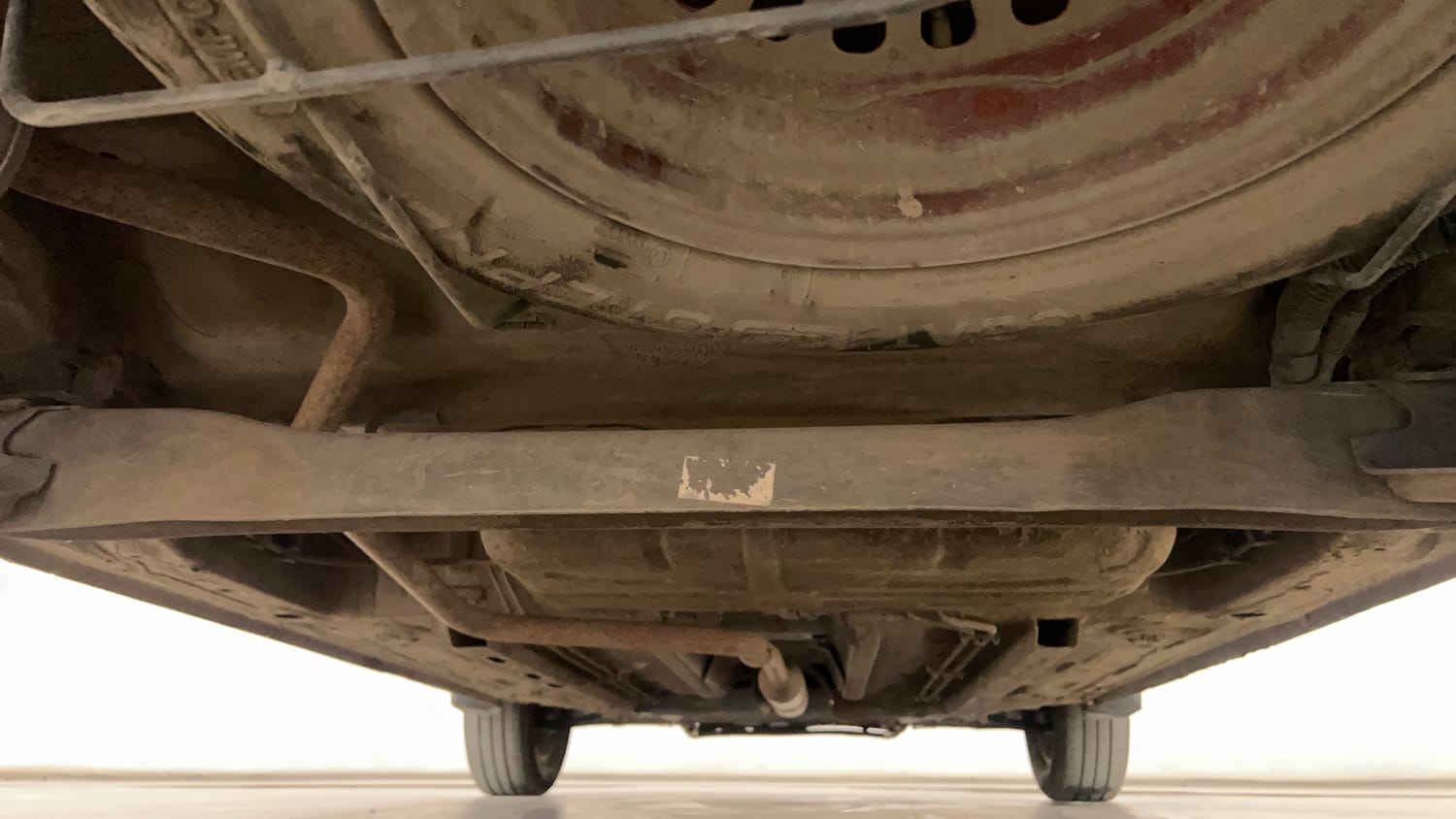 Used 2024 Renault Triber RXZ Petrol Manual extra REAR UNDERBODY VIEW (TAKEN FROM REAR)