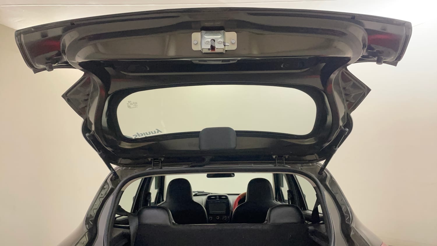 Used 2017 Renault Kwid 1.0 RXT AMT Petrol Automatic interior DICKY DOOR OPEN VIEW