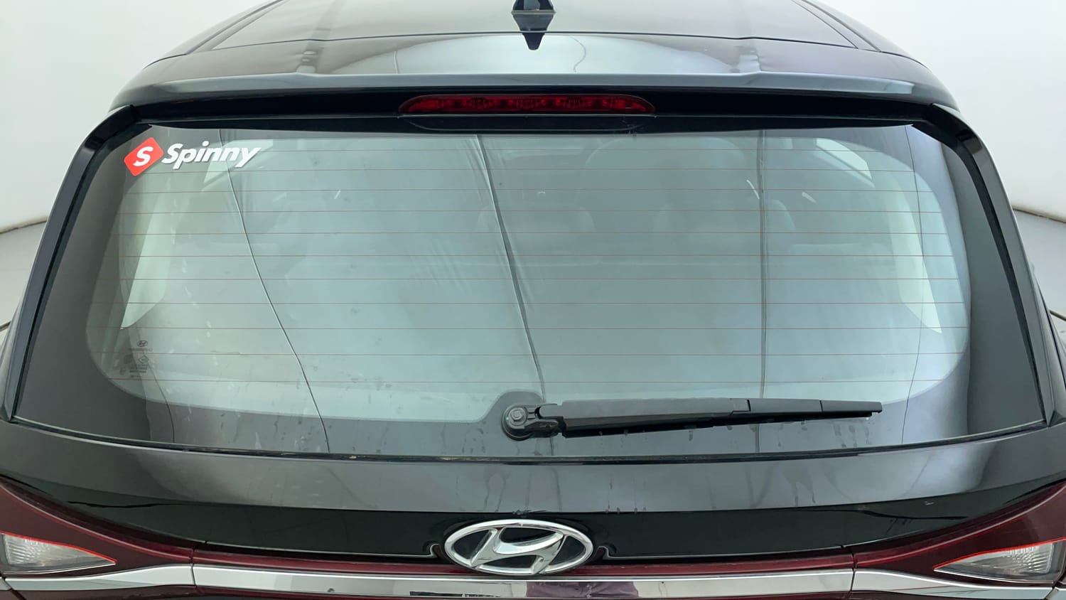Used 2023 Hyundai i20 Asta (O) 1.0 Turbo DCT Petrol Automatic exterior BACK WINDSHIELD VIEW