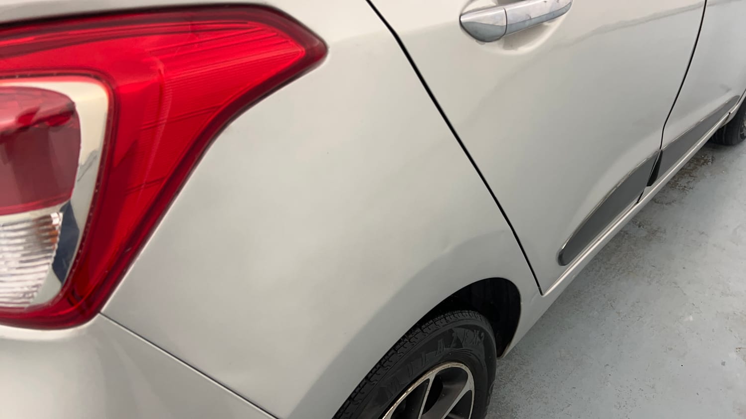 Used 2018 Hyundai Grand i10 Asta U2 1.2 CRDi Diesel Manual dents MINOR DENT
