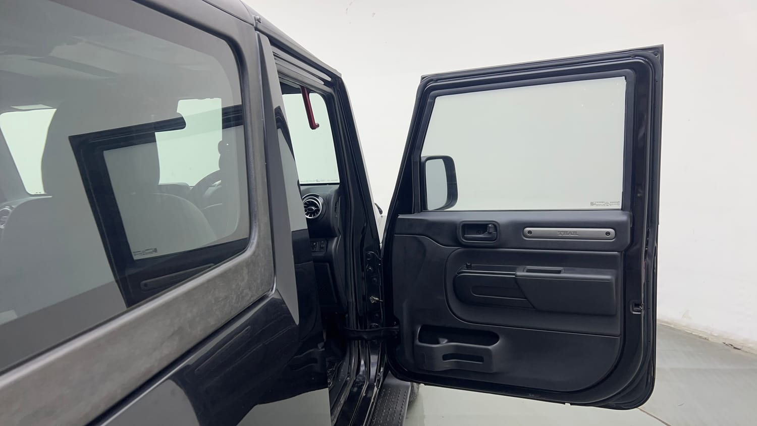 Used 2023 mahindra Thar LX Hard Top Petrol AT 4WD Petrol Automatic interior RIGHT FRONT DOOR OPEN VIEW