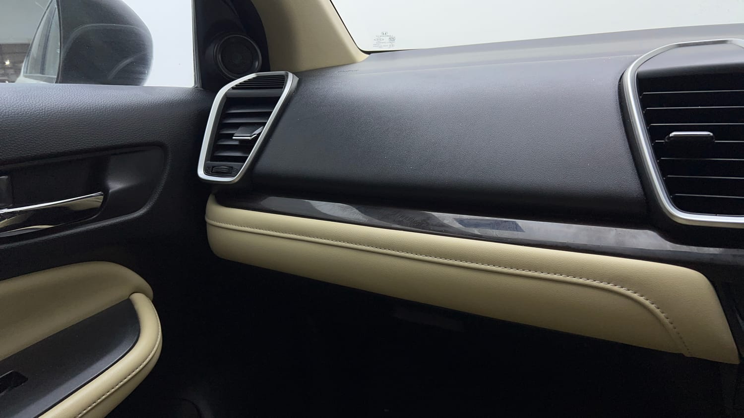 Used 2021 Honda City ZX Petrol Petrol Manual top_features Side airbags