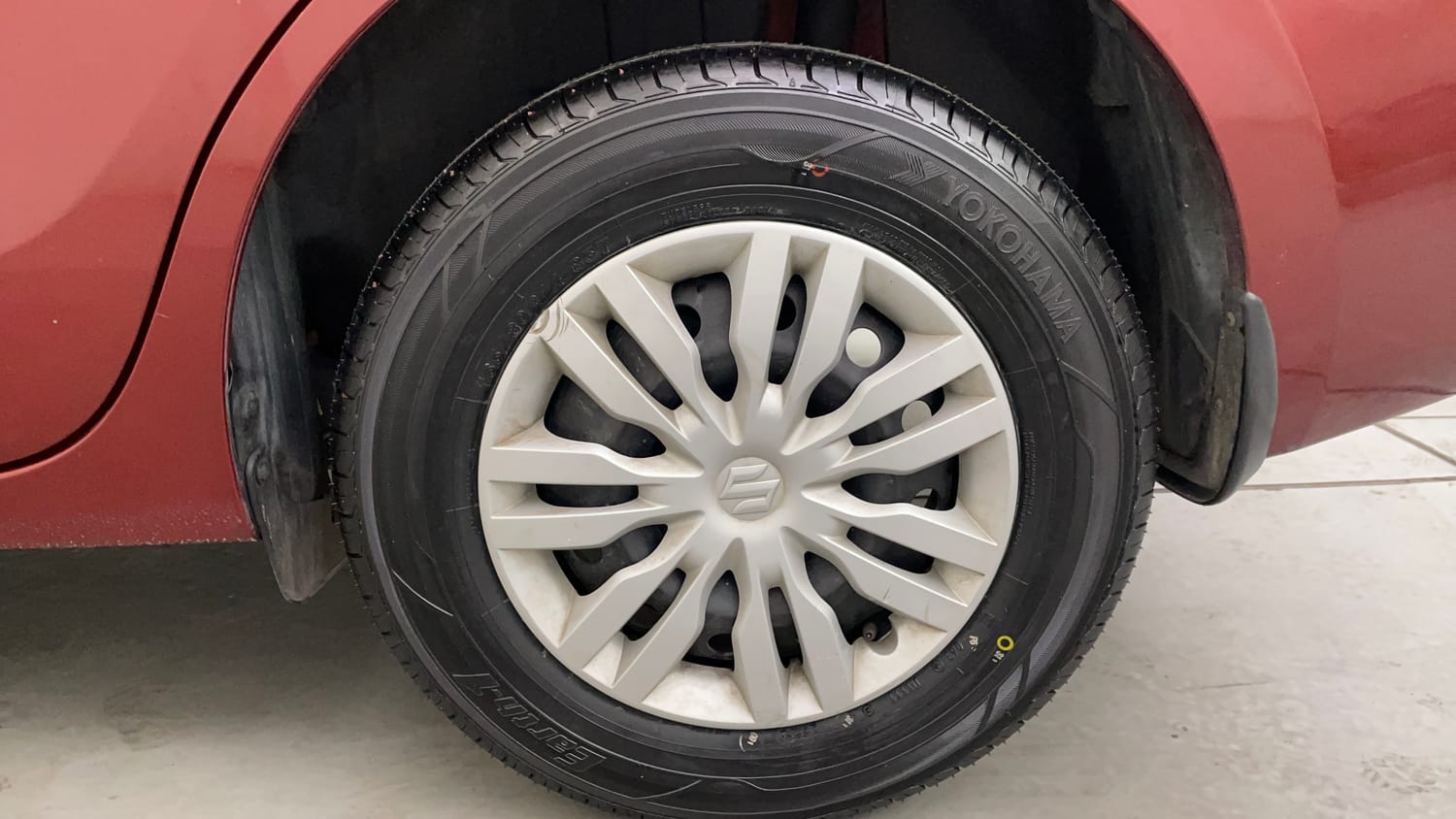 Used 2017 Maruti Suzuki Dzire VXi Petrol Manual tyres LEFT REAR TYRE RIM VIEW