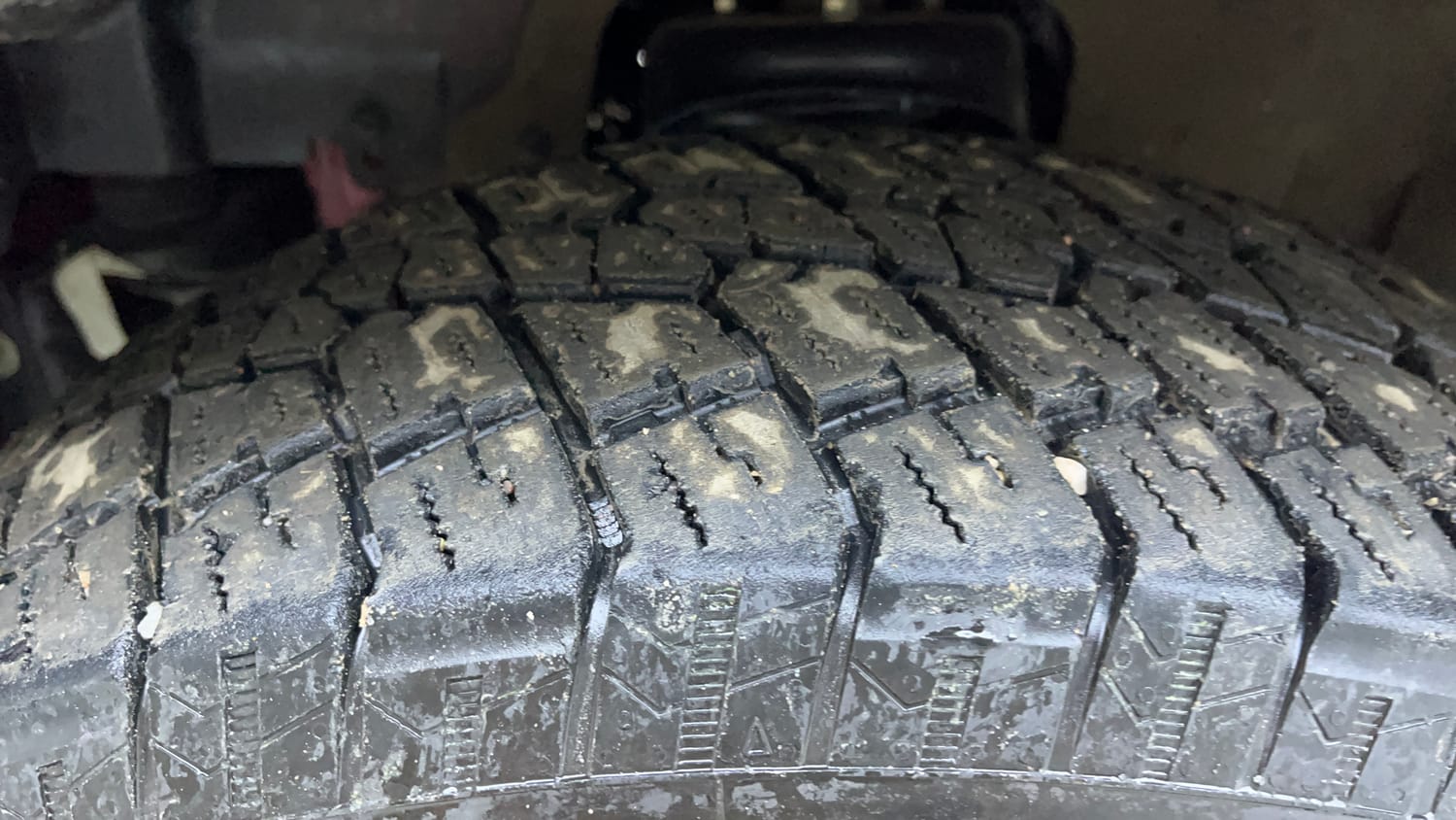 Used 2024 Mahindra Thar LX Hard Top Diesel AT 4WD Diesel Automatic tyres LEFT FRONT TYRE TREAD VIEW
