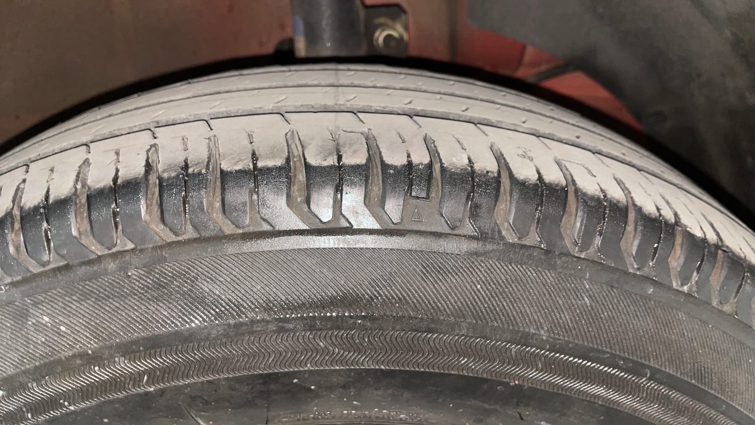 Used 2017 Maruti Suzuki Dzire VXi Petrol Manual tyres RIGHT FRONT TYRE TREAD VIEW