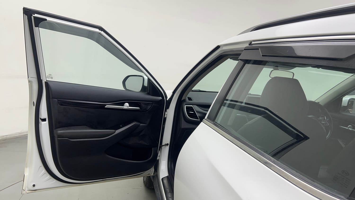 Used 2020 Kia Seltos GTK 1.4 Petrol Manual interior LEFT FRONT DOOR OPEN VIEW