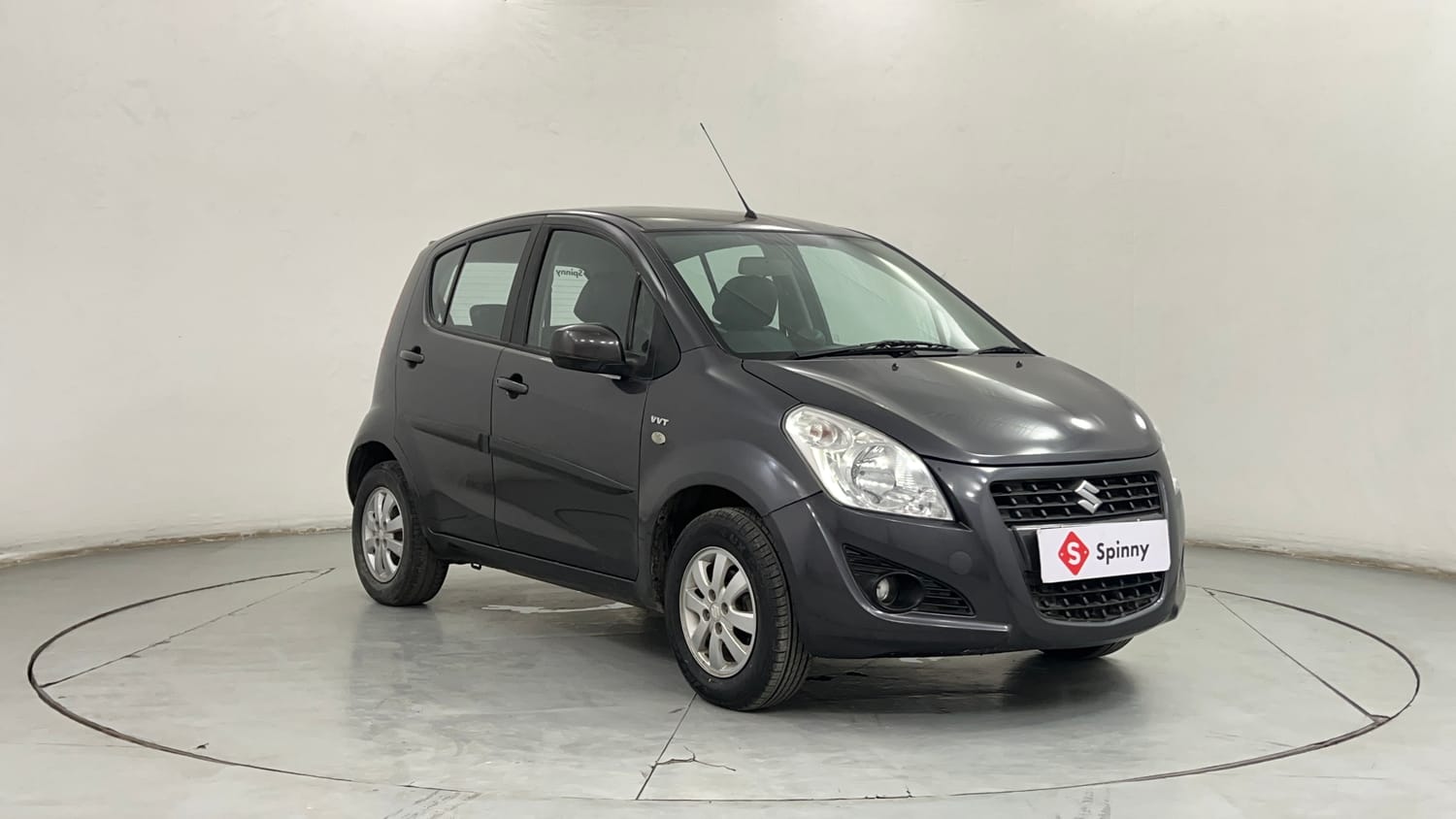 Used 2013 Maruti Suzuki Ritz Zxi BS-IV Petrol Manual exterior RIGHT FRONT CORNER VIEW