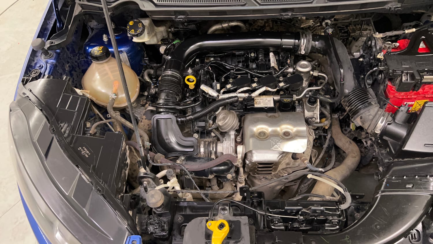 Used 2018 Ford EcoSport S Petrol Petrol Manual engine ENGINE RIGHT SIDE VIEW