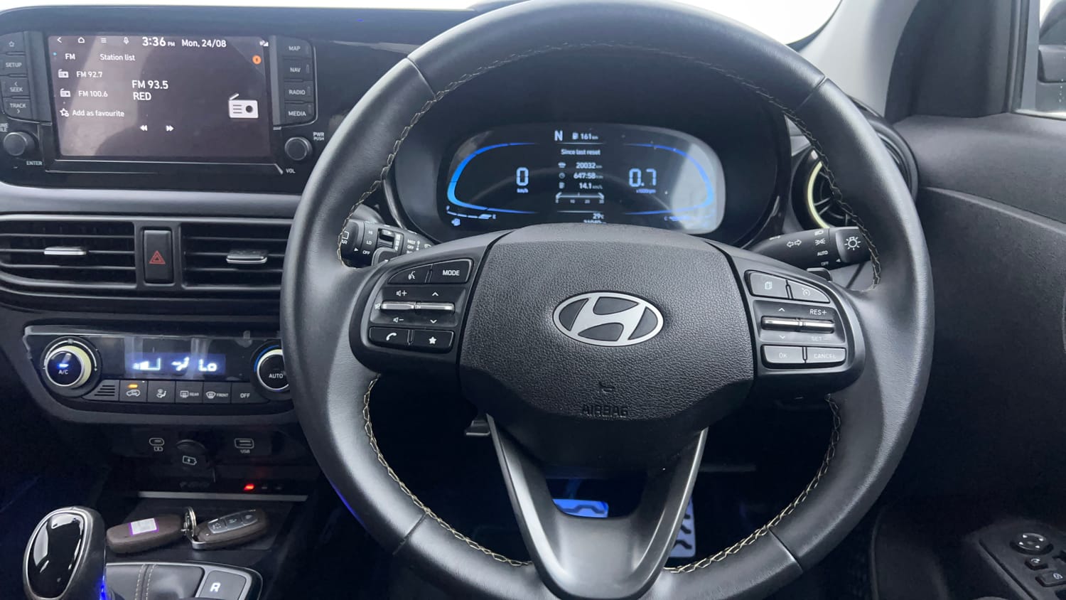 Used 2023 Hyundai Exter SX (O) Connect 1.2 AMT Petrol Automatic interior STEERING VIEW