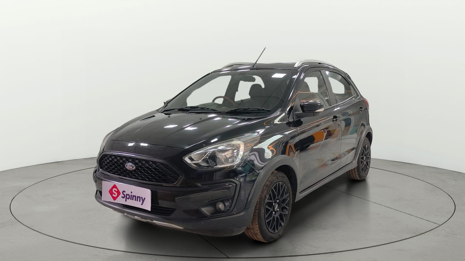 Used 2018 Ford Freestyle Titanium 1.2 Ti-VCT Petrol Manual exterior LEFT FRONT CORNER VIEW