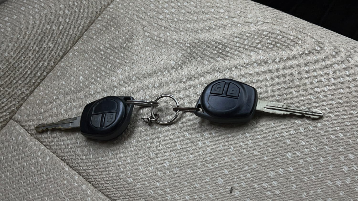 Used 2013 Maruti Suzuki Swift Dzire VXI Petrol Manual extra CAR KEY VIEW