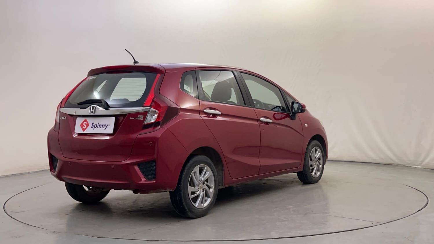 Used 2018 Honda Jazz V Petrol Petrol Manual exterior RIGHT REAR CORNER VIEW