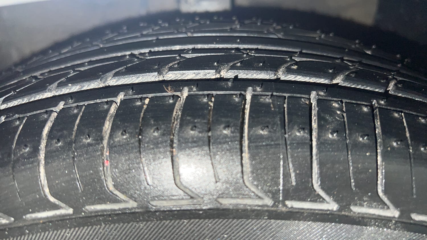Used 2018 Hyundai Grand i10 Asta U2 1.2 CRDi Diesel Manual tyres RIGHT FRONT TYRE TREAD VIEW