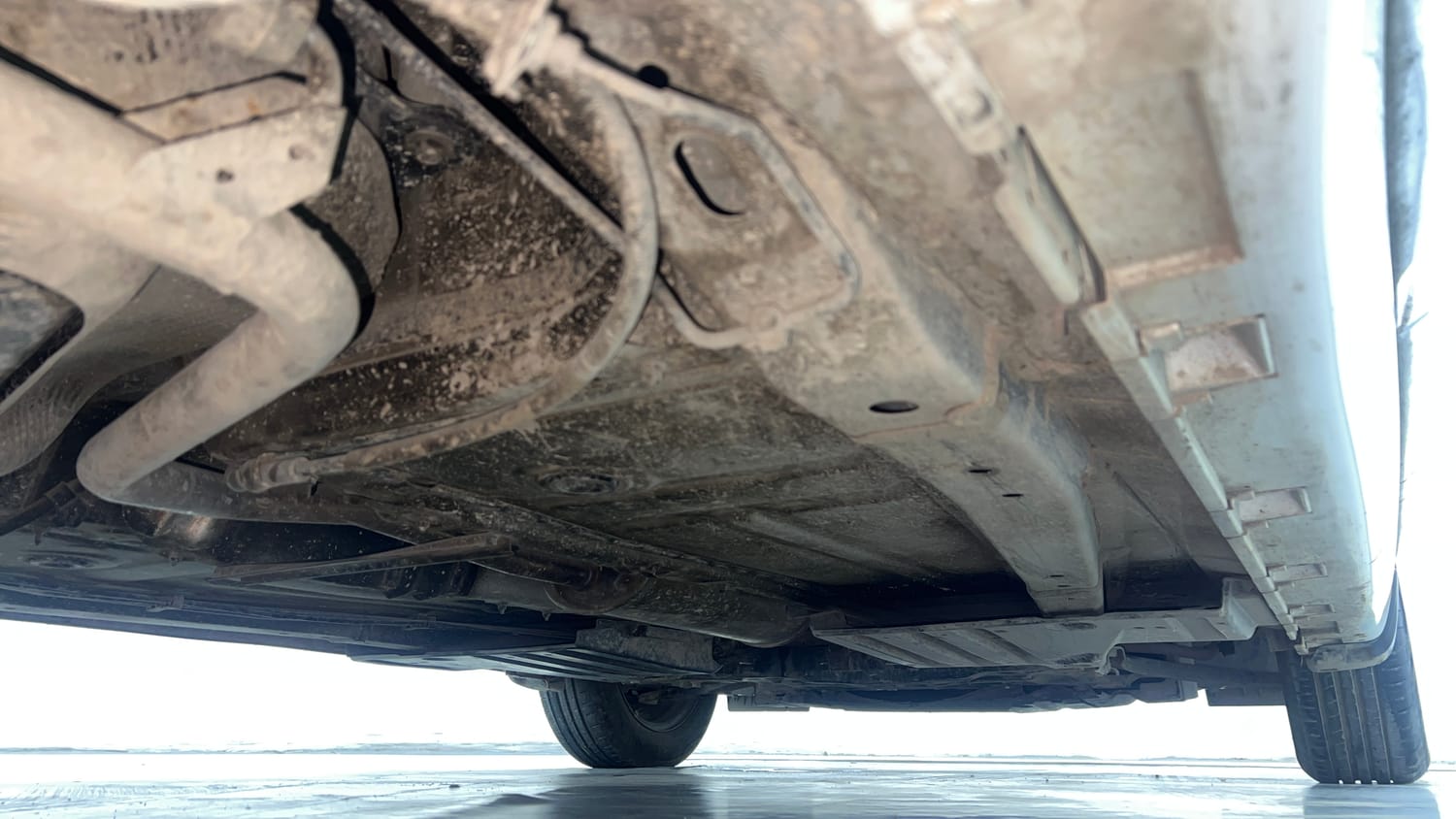 Used 2023 Toyota Glanza E Petrol Manual extra REAR RIGHT UNDERBODY VIEW