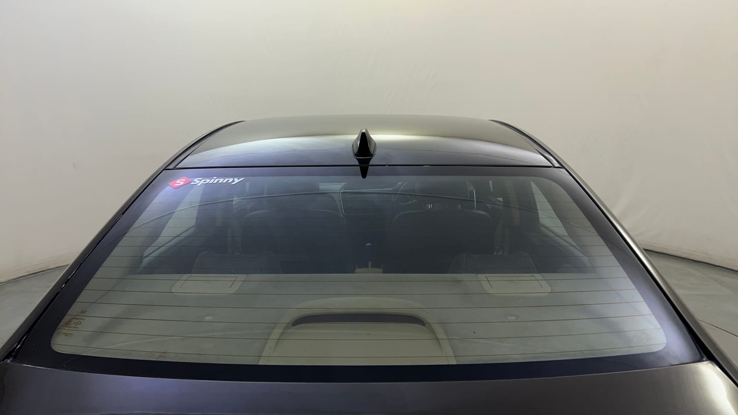 Used 2016 Honda City V Petrol Manual exterior BACK WINDSHIELD VIEW