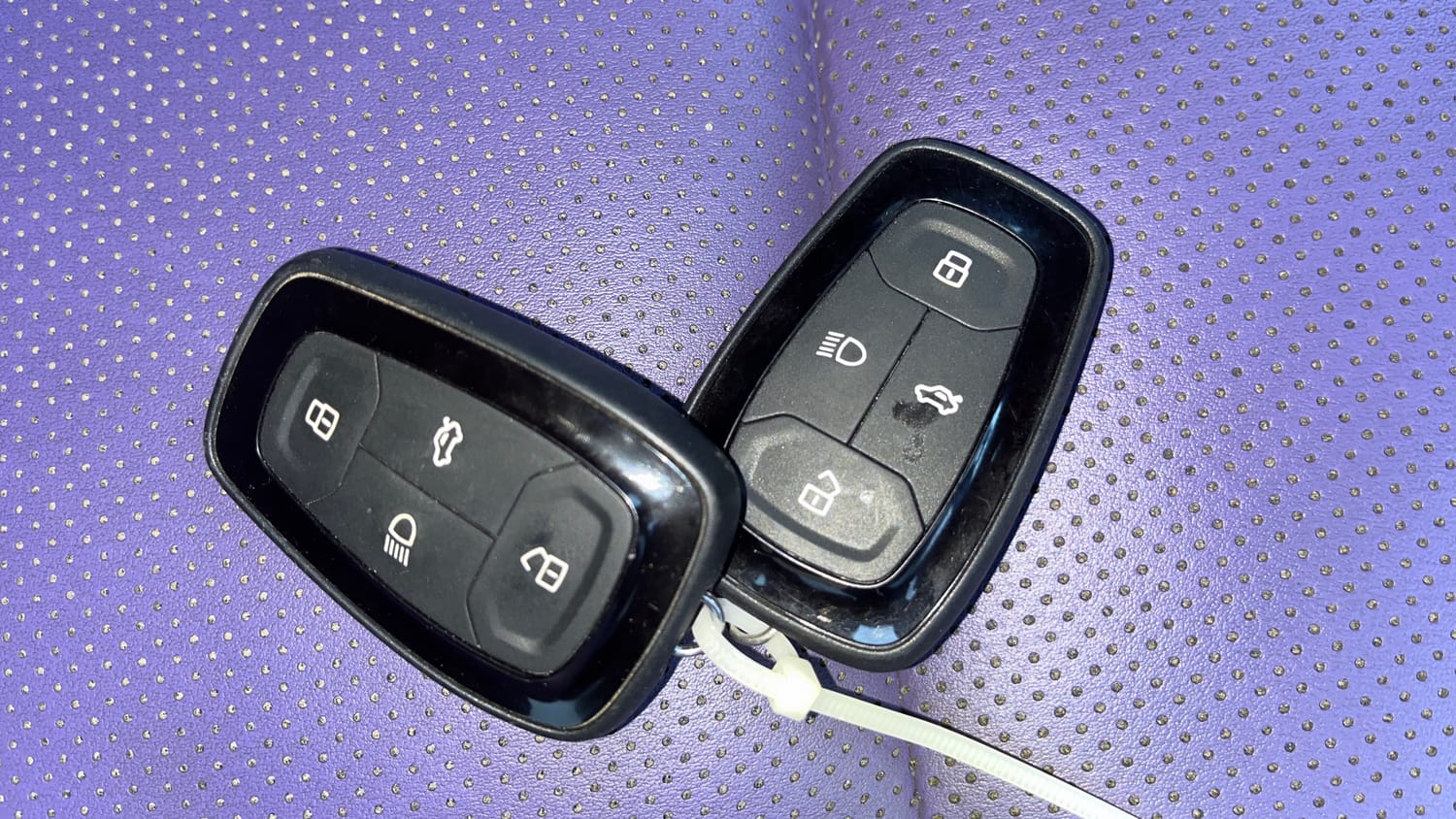 Used 2024 Tata Nexon Fearless Plus S Purple 1.2 Revotron Petrol 7DCA Dual Tone Petrol Automatic extra CAR KEY VIEW