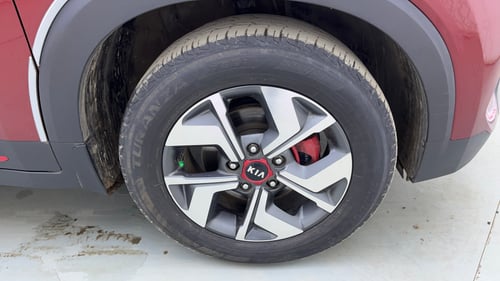 Used 2021 Kia Sonet GTX Plus 1.0 iMT Petrol Manual tyres RIGHT FRONT TYRE RIM VIEW