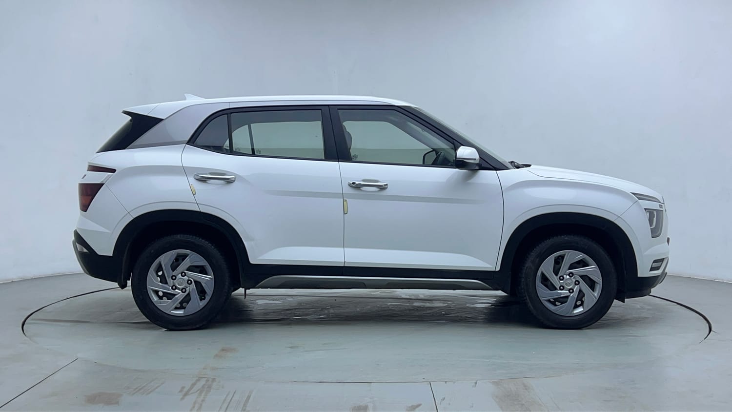 Used 2021 Hyundai Creta EX 1.5 Diesel Diesel Manual exterior RIGHT SIDE VIEW