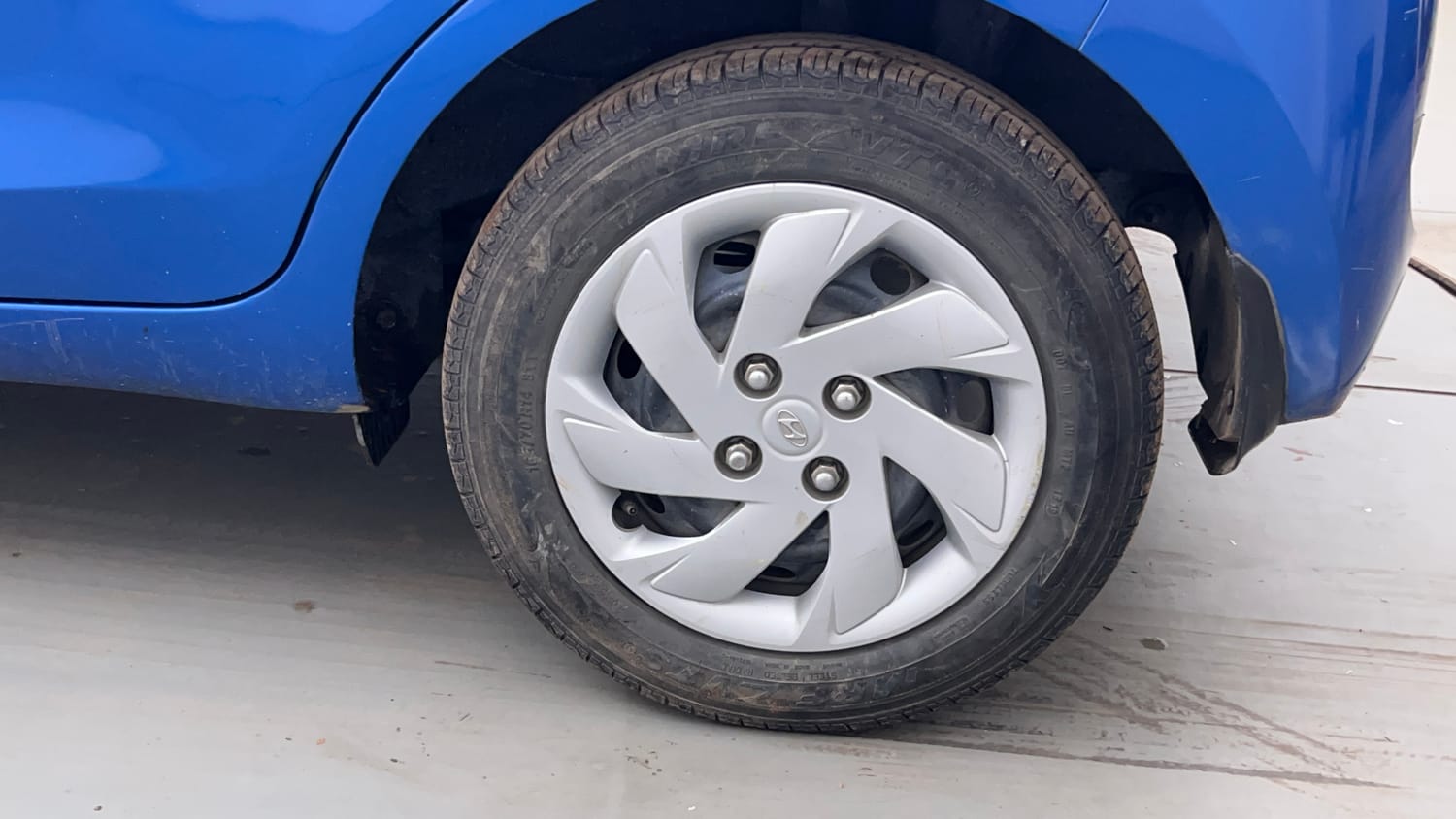 Used 2019 Hyundai Santro Sportz Petrol Manual tyres LEFT REAR TYRE RIM VIEW