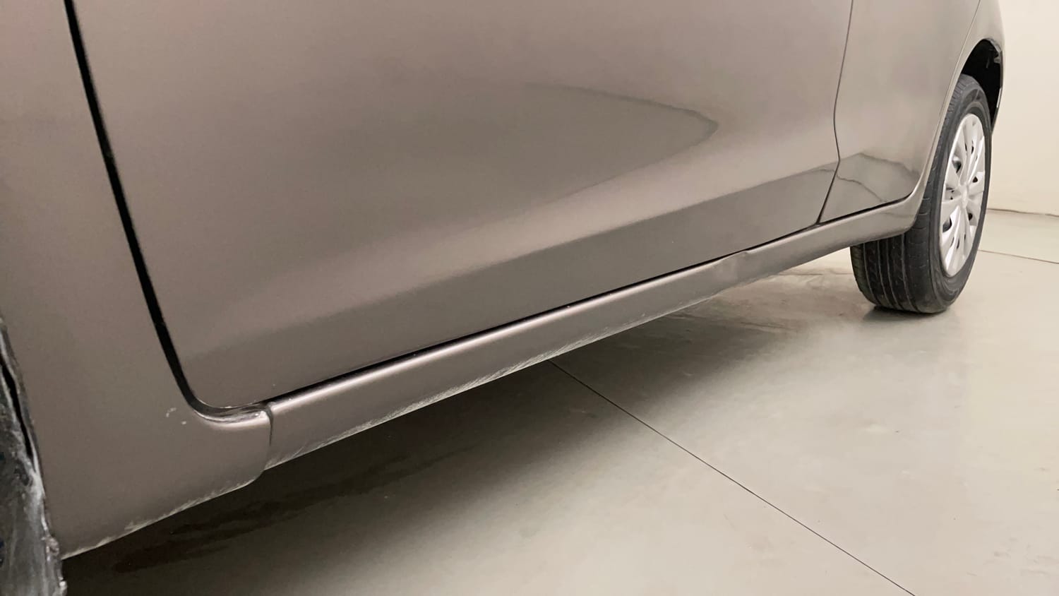 Used 2015 Honda Brio E MT Petrol Manual dents MINOR DENT
